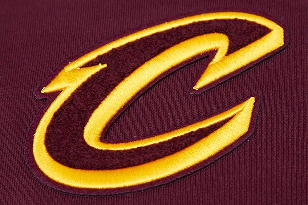 imagePro Standard Womens NBA Classic Chenille Cropped Pullover HoodieWine